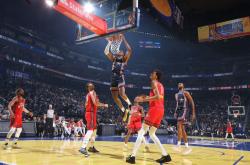 雷速体育比分官网-关于篮球决赛震撼开打，巅峰对决引爆全场的信息