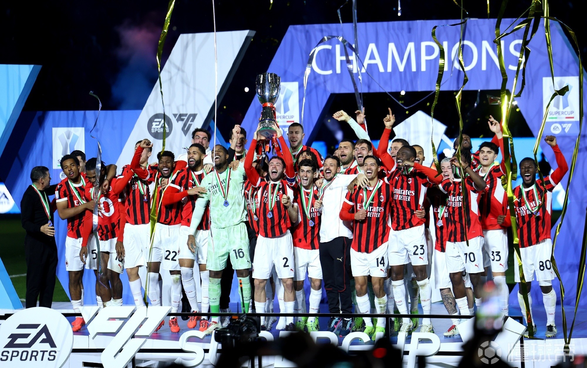 包含青年足球锦标赛：意大利队夺得冠军的词条