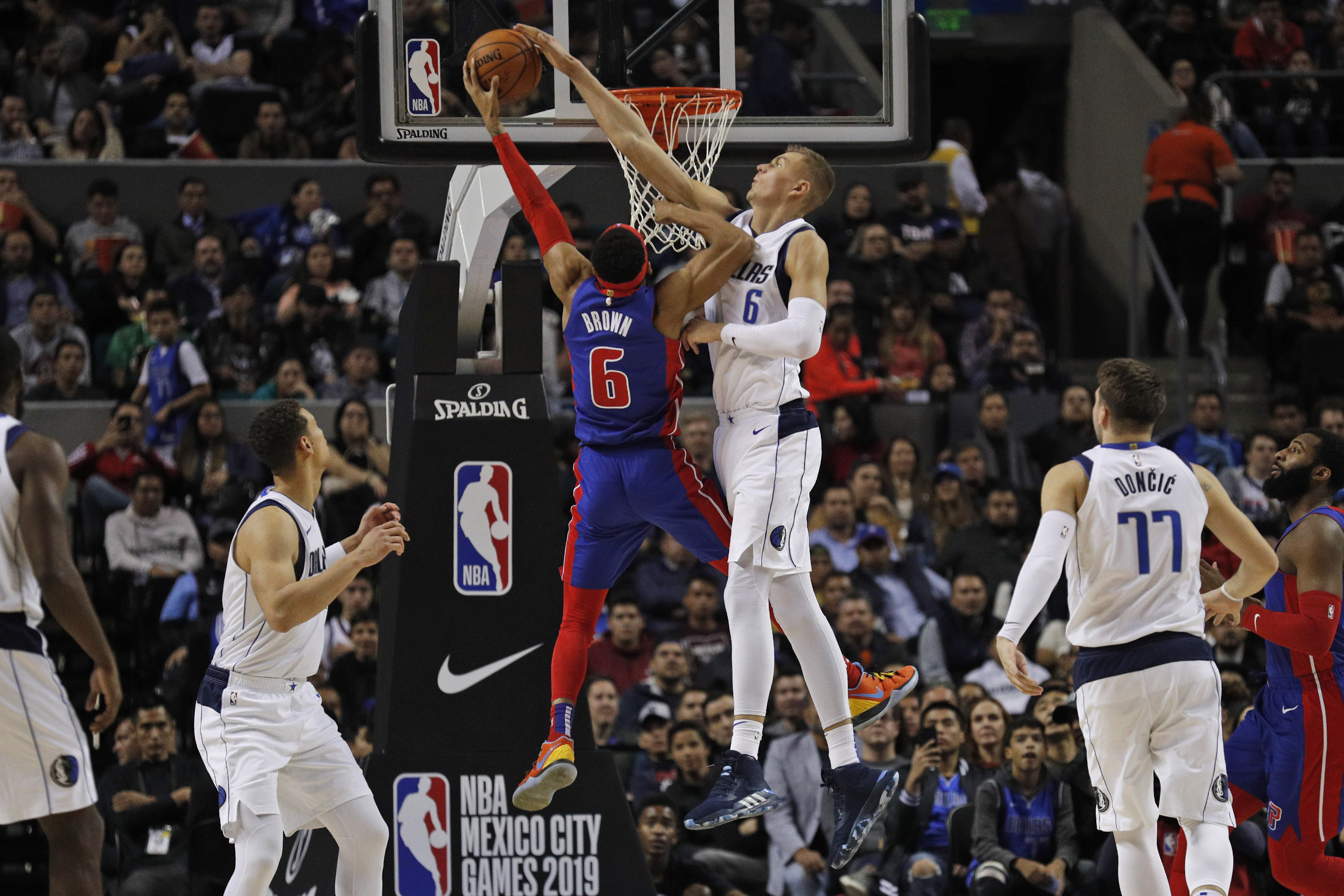 关于日本队力克波兰队，奥恰洛夫状态火热的信息