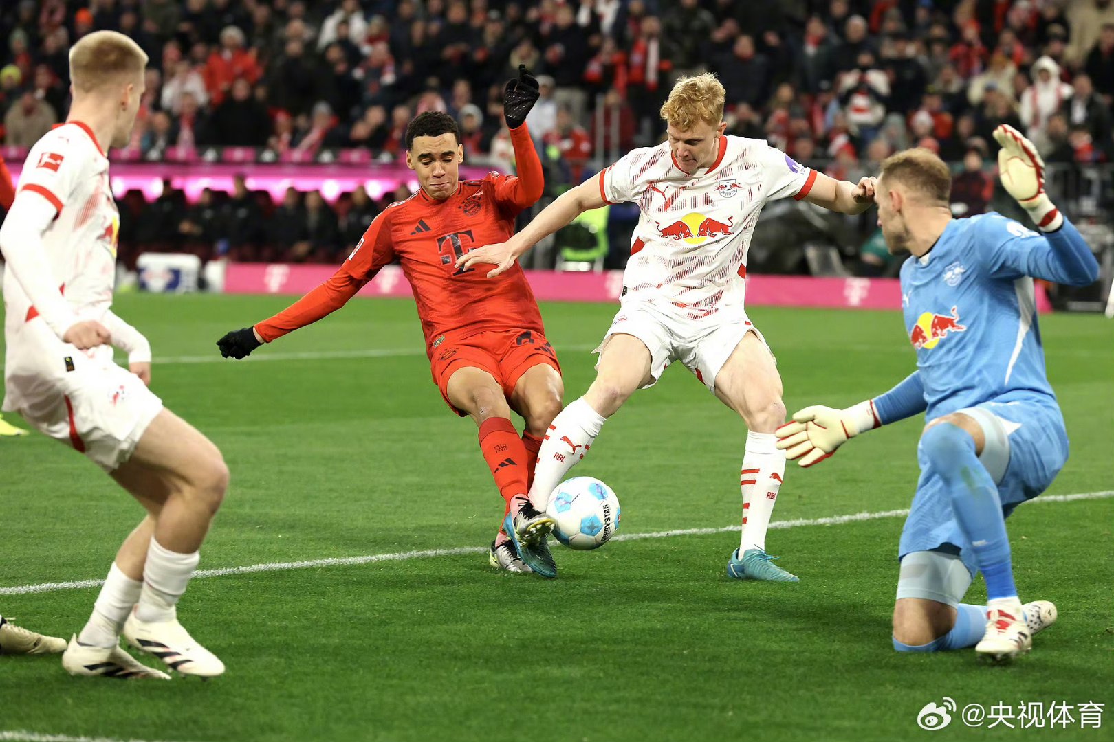 关于巴萨绝杀莱比锡红牛，迪马利亚点燃赛场的信息